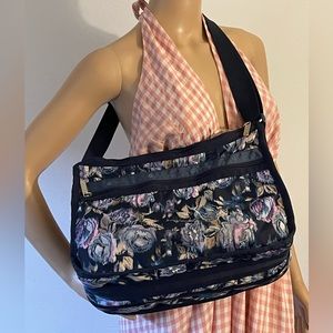 LeSportSac Classic Deluxe Everyday Bag Crossbody Shoulder Hobo Purse Floral